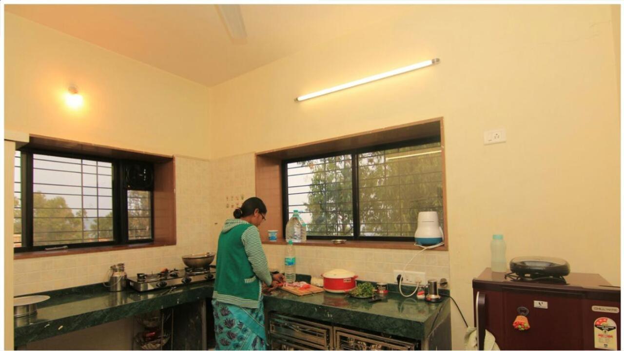 Inaya Bungalow Villa Panchgani Exteriör bild